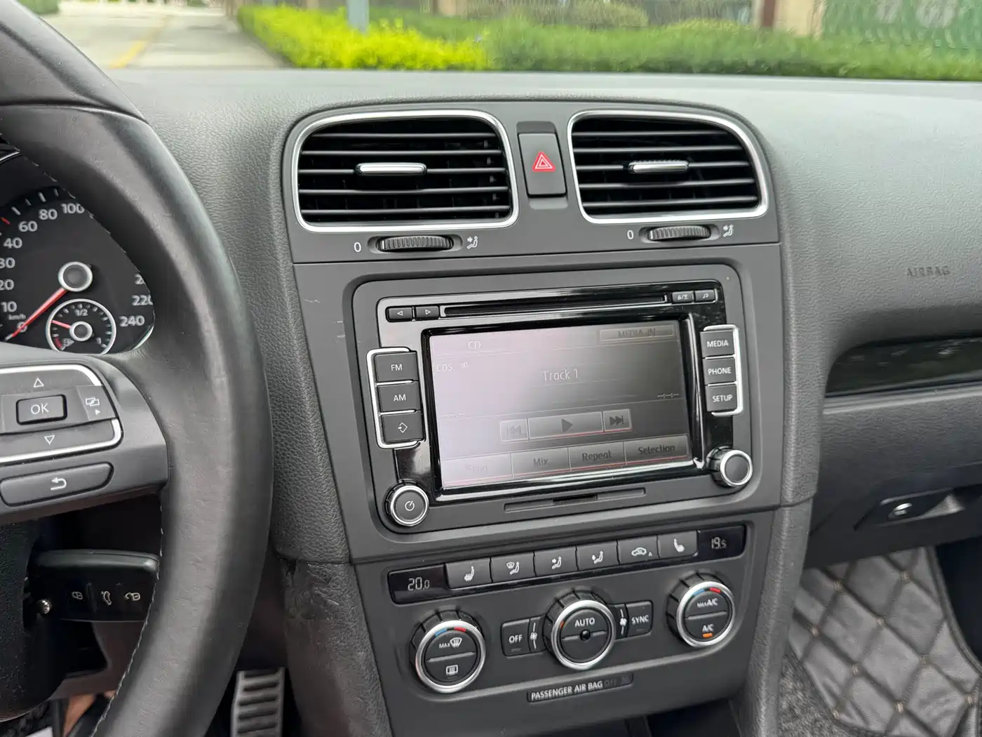 Volkswagen Golf (Import) 2014 2012 1.4TSI Luxury Convertible Edition