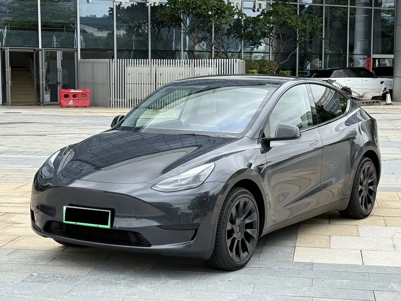 Tesla Model Y 2024 Rear-Wheel Drive Version