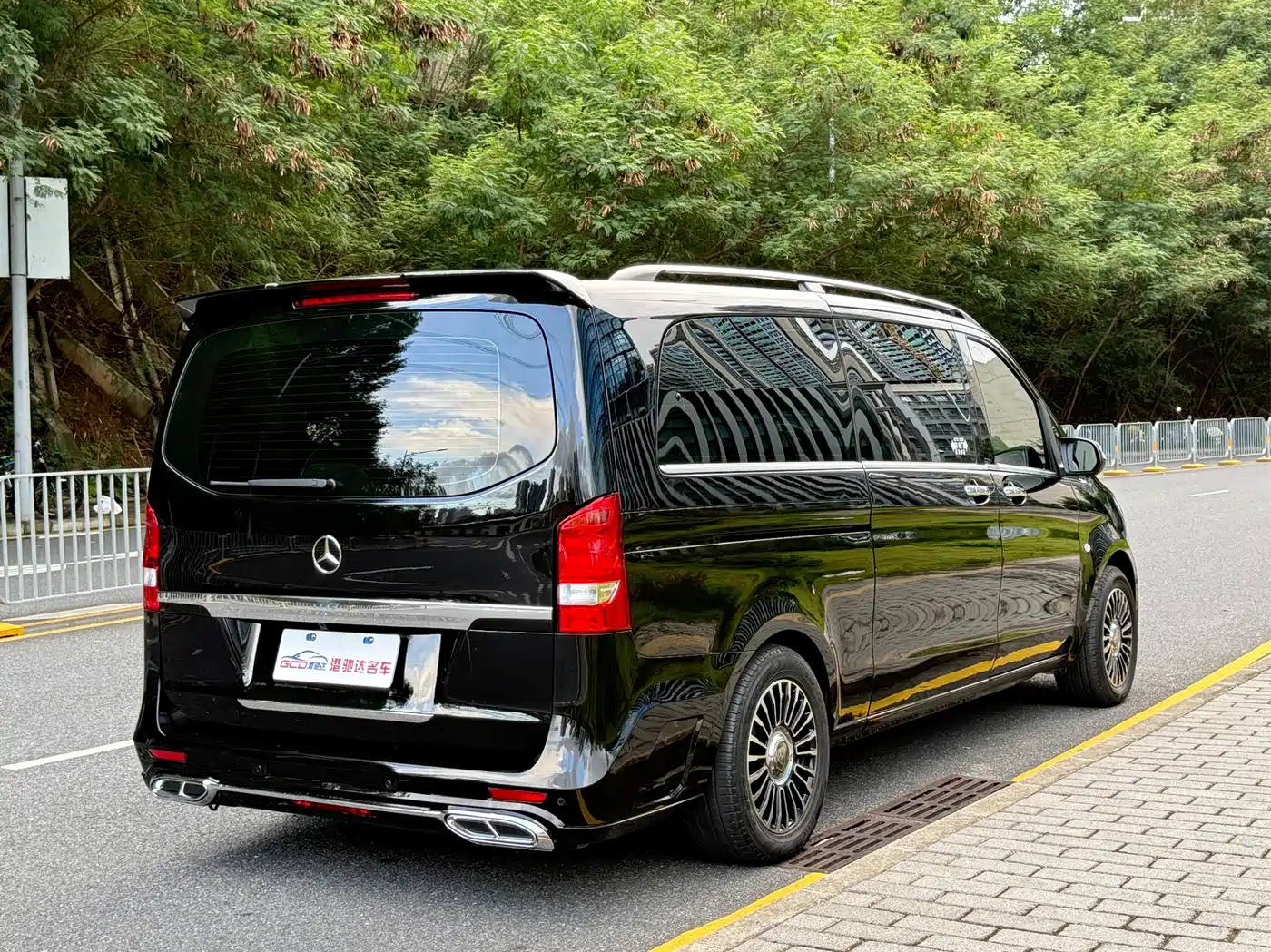 Mercedes-Benz Vito 2020 2.0T Business Edition (7-seater) фото 4