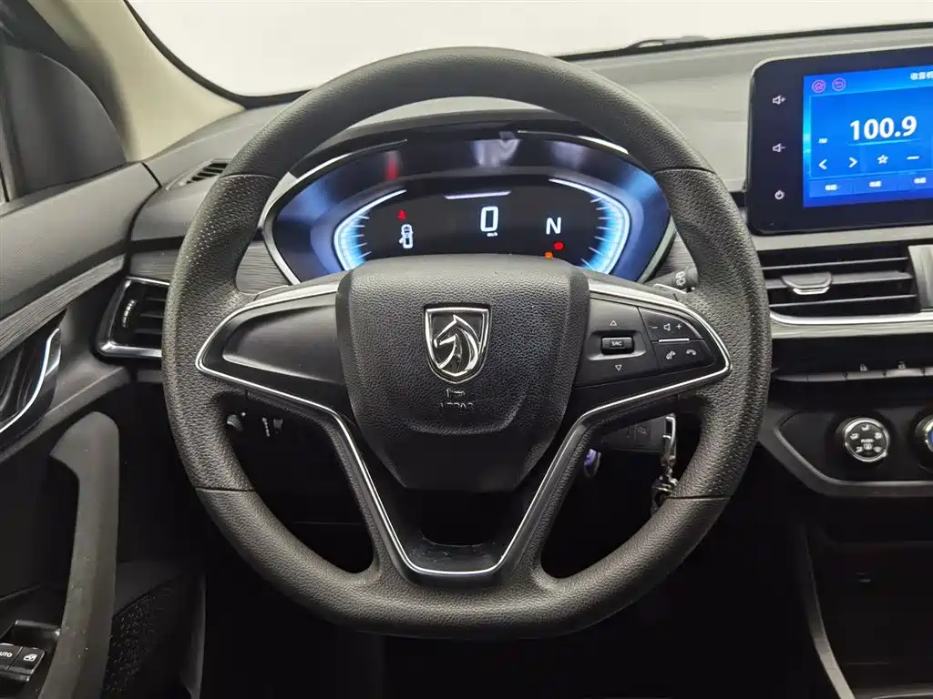 BAOJUN 360
