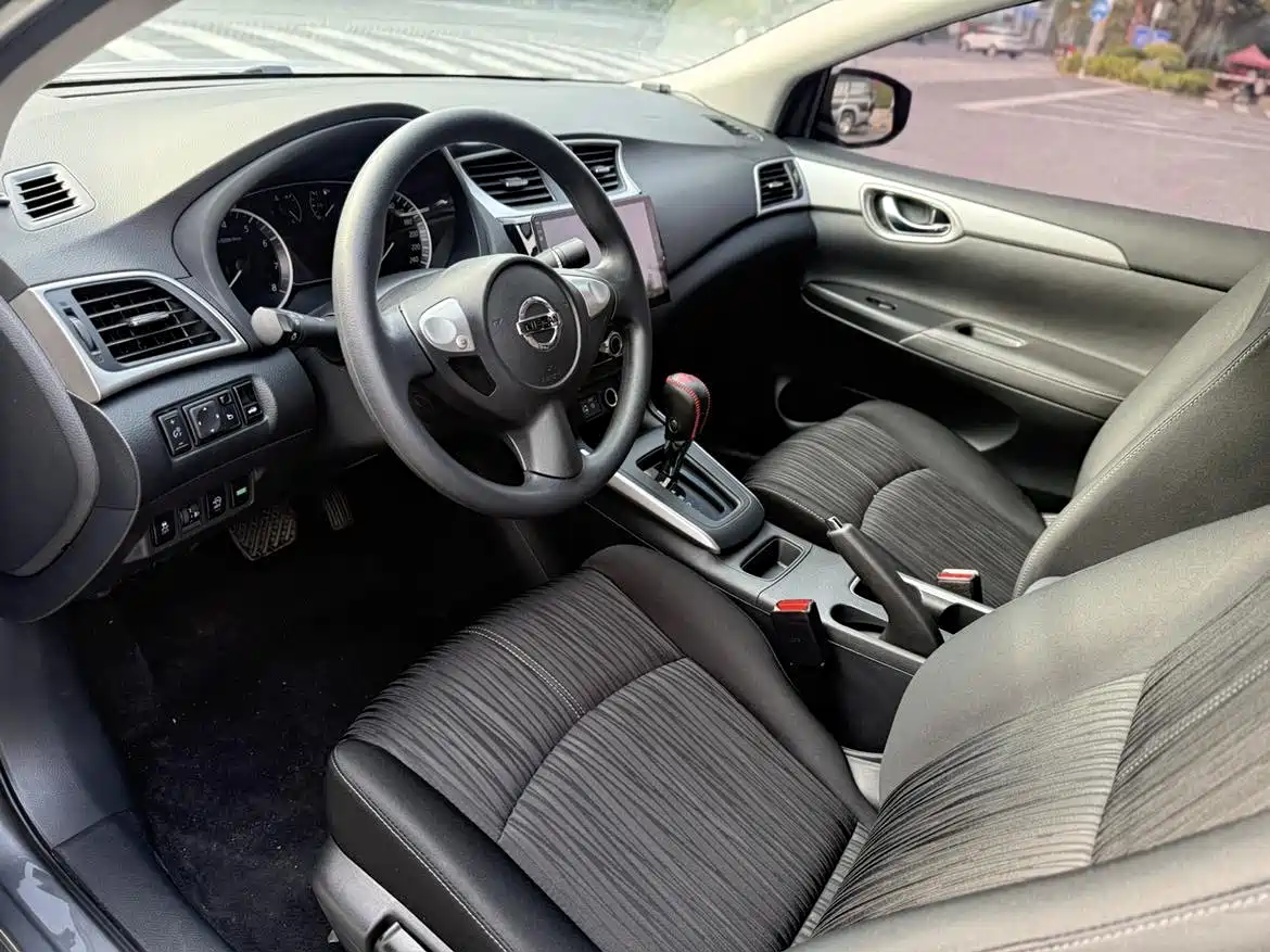 Nissan SYLPHY, миниатюра 8