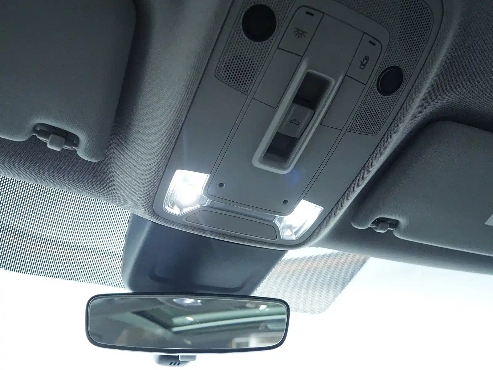 Photo 20 - Audi Q2L