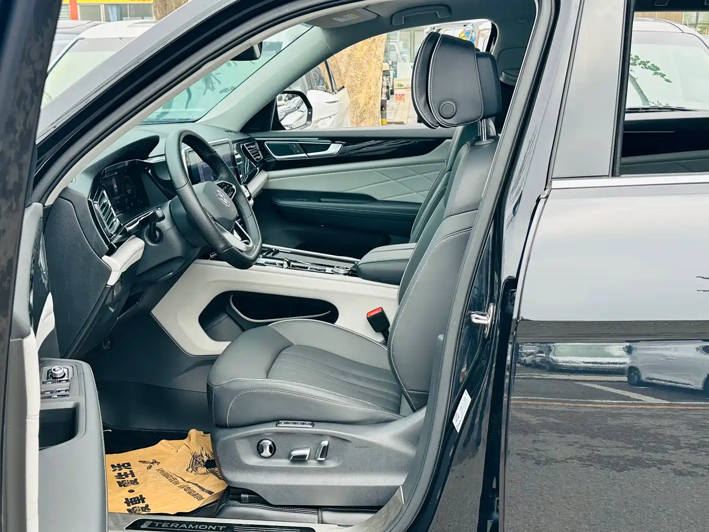 Volkswagen Teramont 2023 380TSI AWD Premium Luxury Edition фото 7