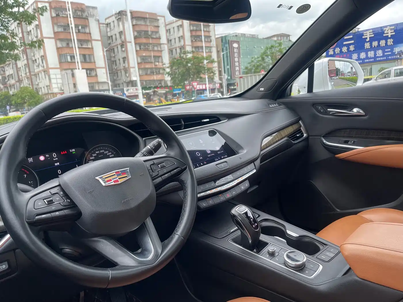 Фото 15 - Cadillac XT4