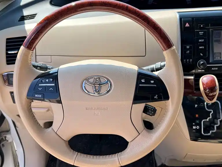 Toyota Previa 2016 2012 2.4L 7-Seater Luxury Edition