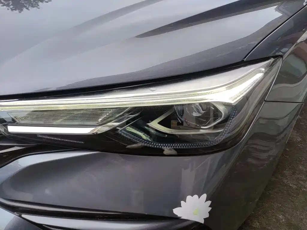 Photo 24 - Roewe i5