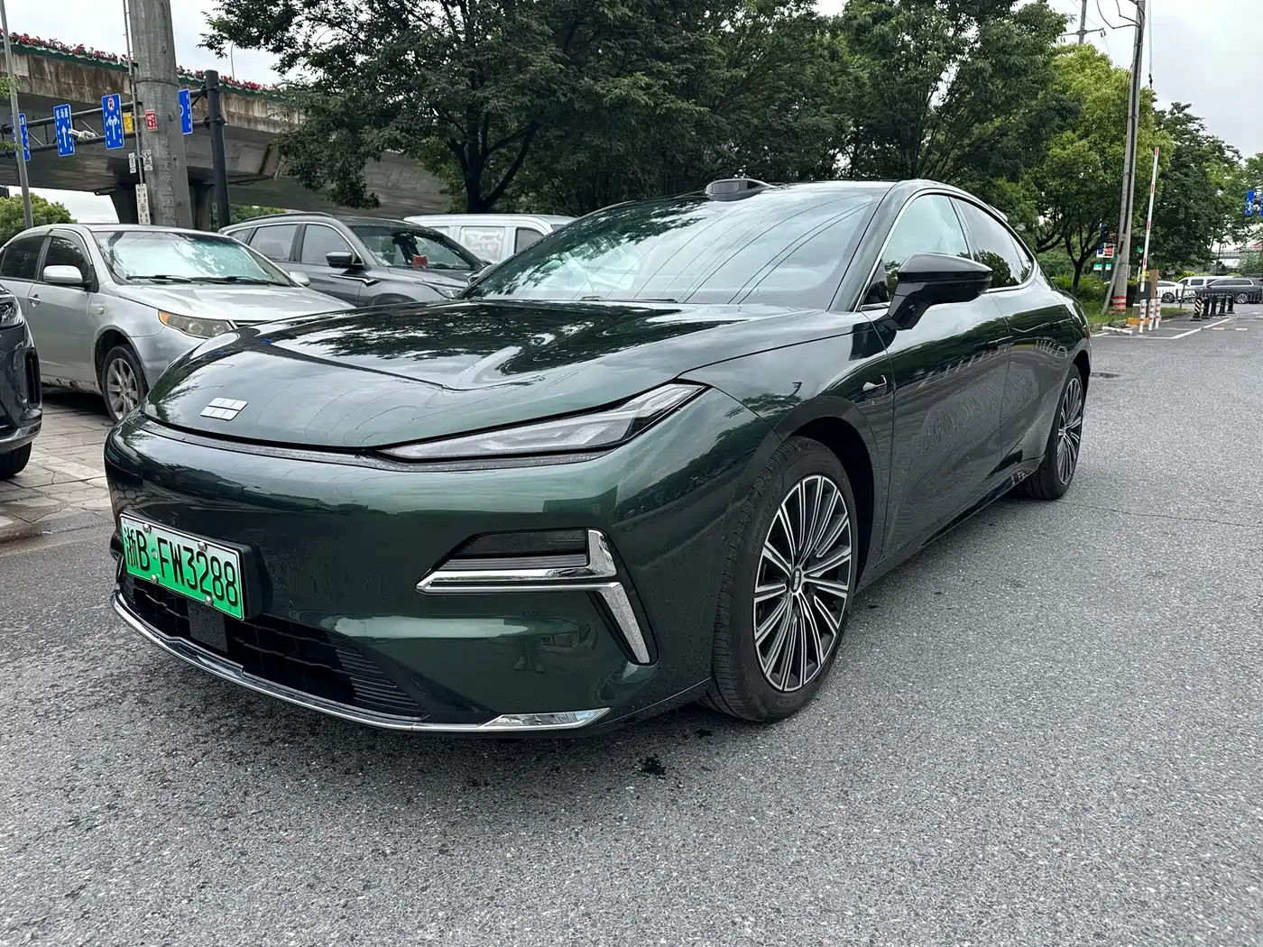Geely Galaxy Galaxy Xingyao 8 2025 130km EM-P Starship Edition