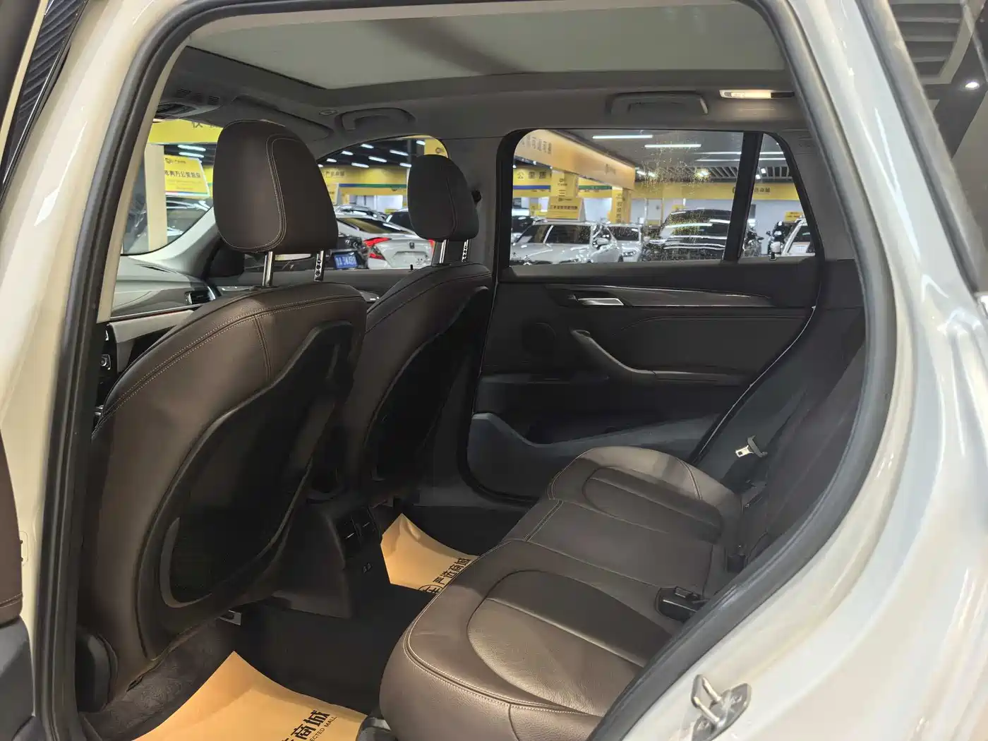 BMW X1 2019 sDrive18Li Premium Model фото 10