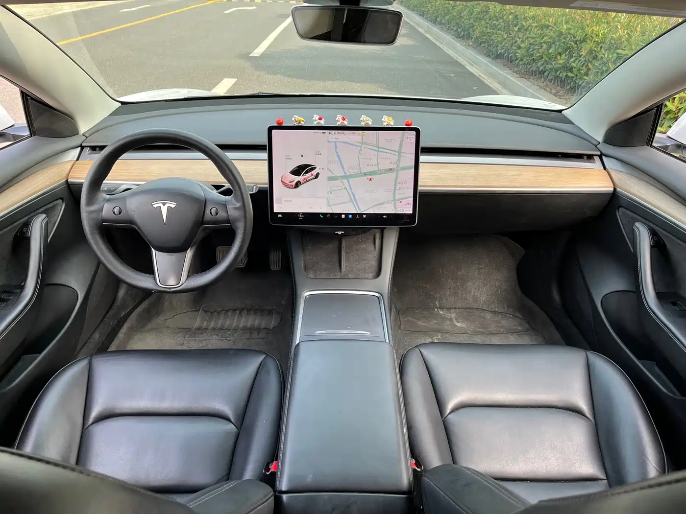 Photo 17 - Tesla Model 3