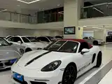 Photo 1 - Porsche 718