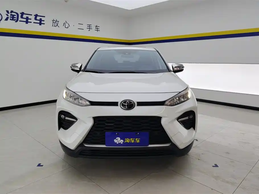 Toyota Wildlander 2020 2.0L CVT AWD Luxury Edition фото 2