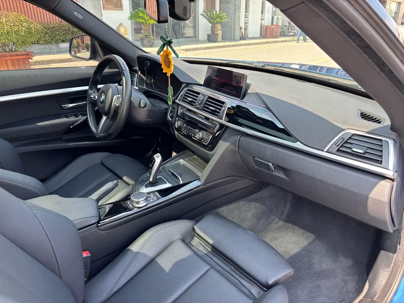 BMW 3 Series GT 2021 2020 320i M Sport Package