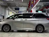 Фото 3 - Lexus LM