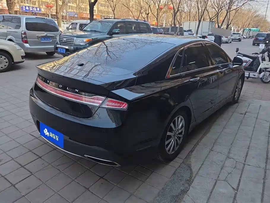 LINCOLN MKZ