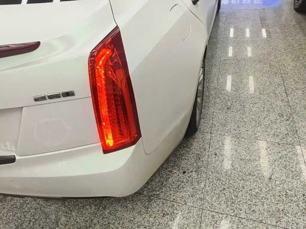 صورة 8 - Cadillac ATS-L