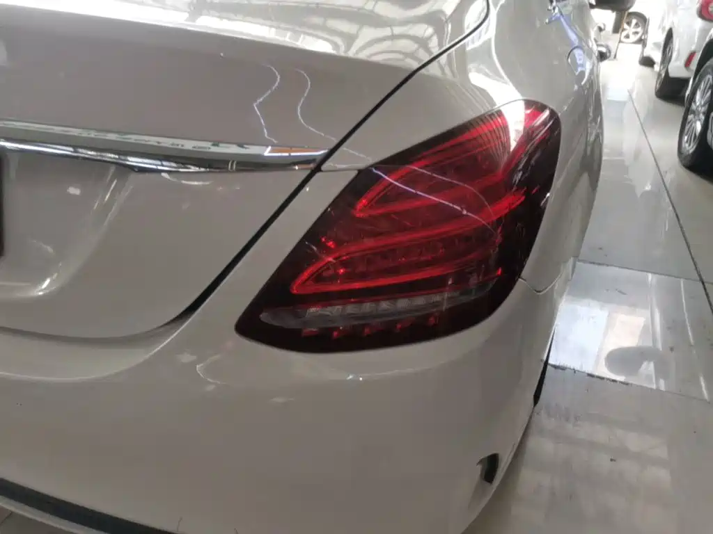 Фото 8 - Mercedes-Benz C-Class