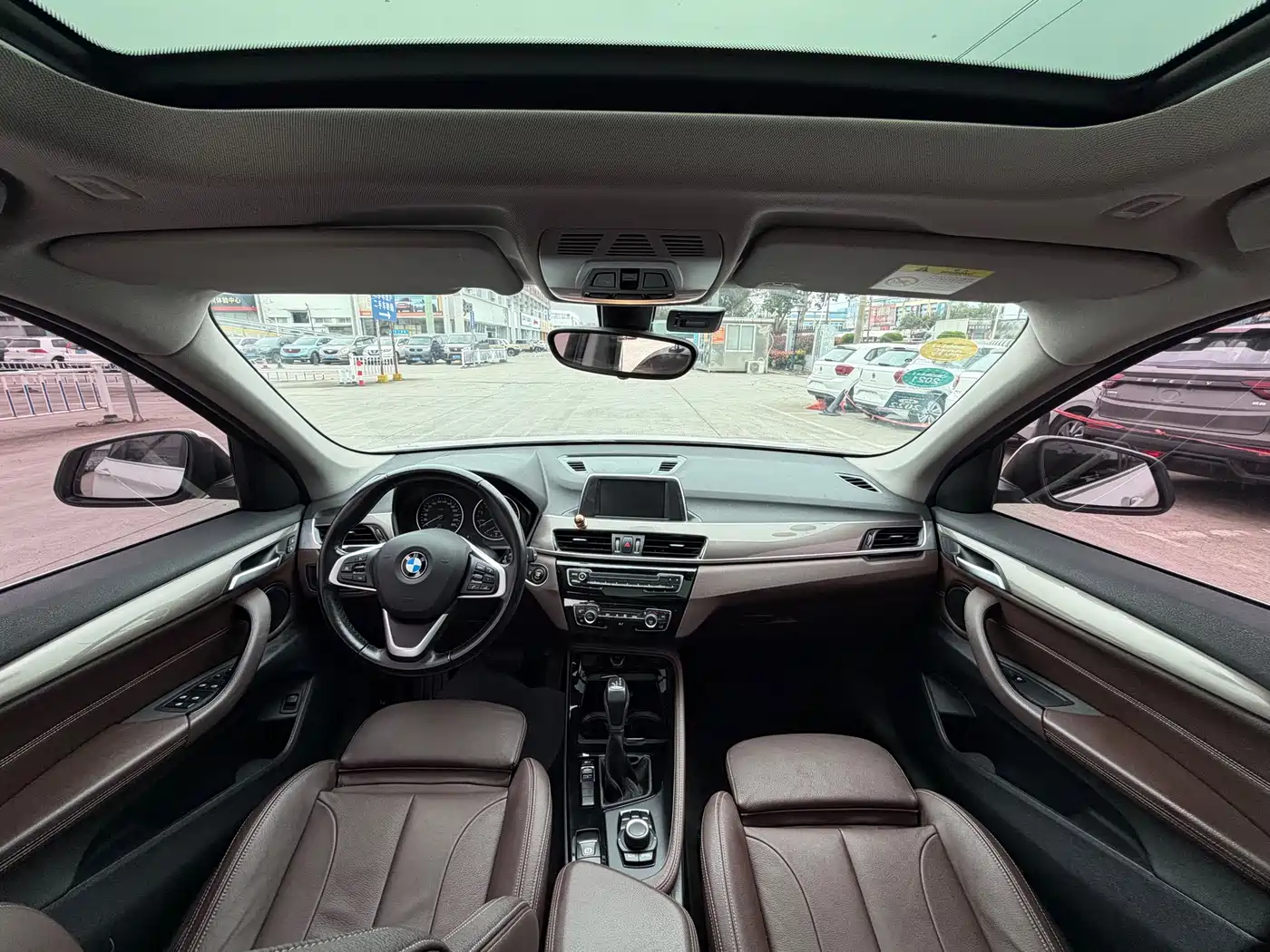 BMW X1 2018 sDrive18Li Premium Model фото 5