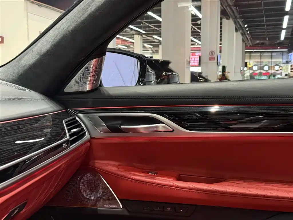 BMW 7 Series 2019 Facelift M760Li xDrive V12 Sport Package фото 12