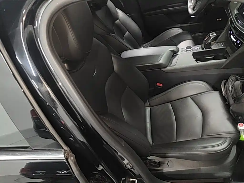 Фото 25 - Cadillac CT6
