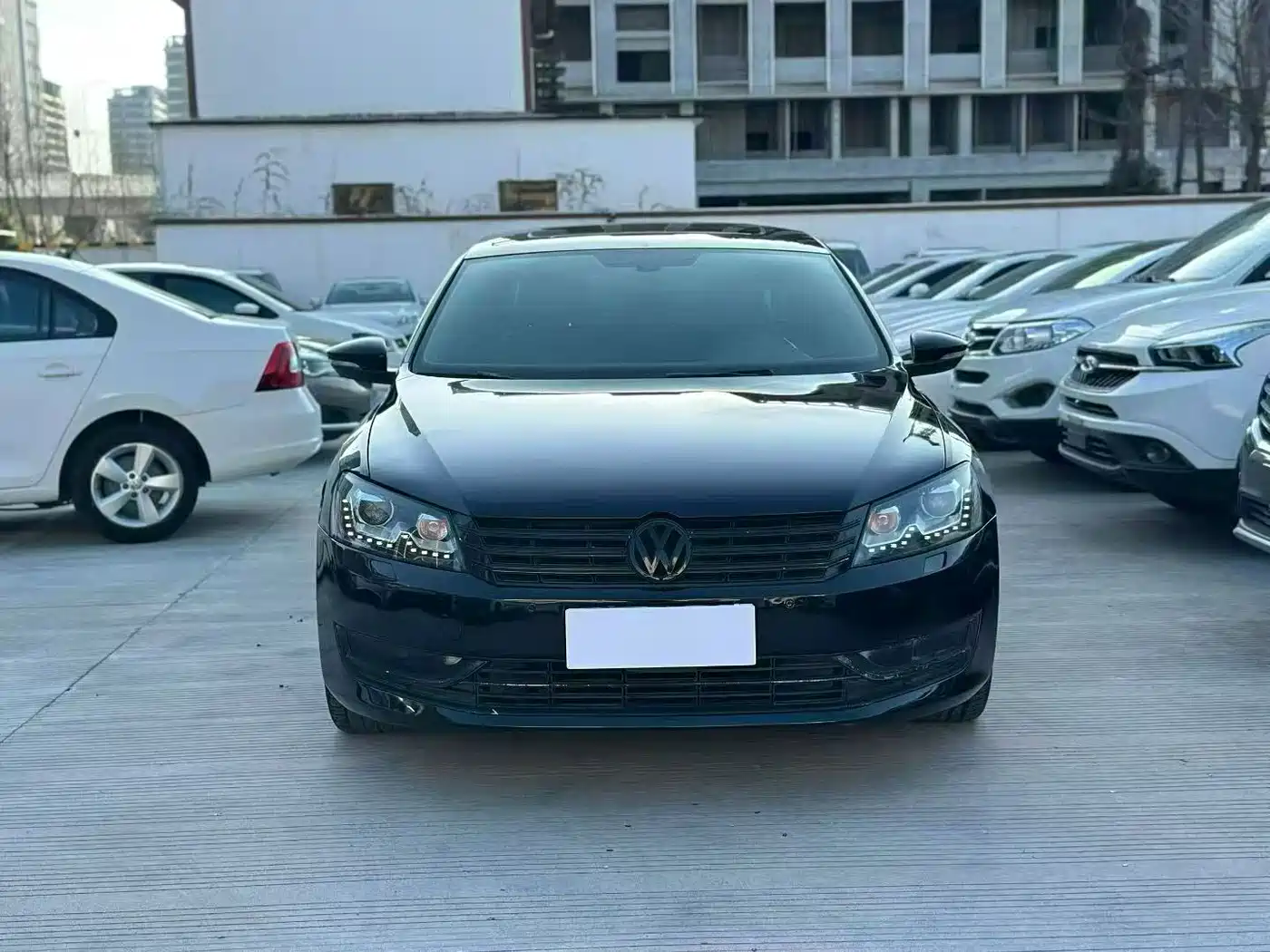Фото 2 - Volkswagen Passat