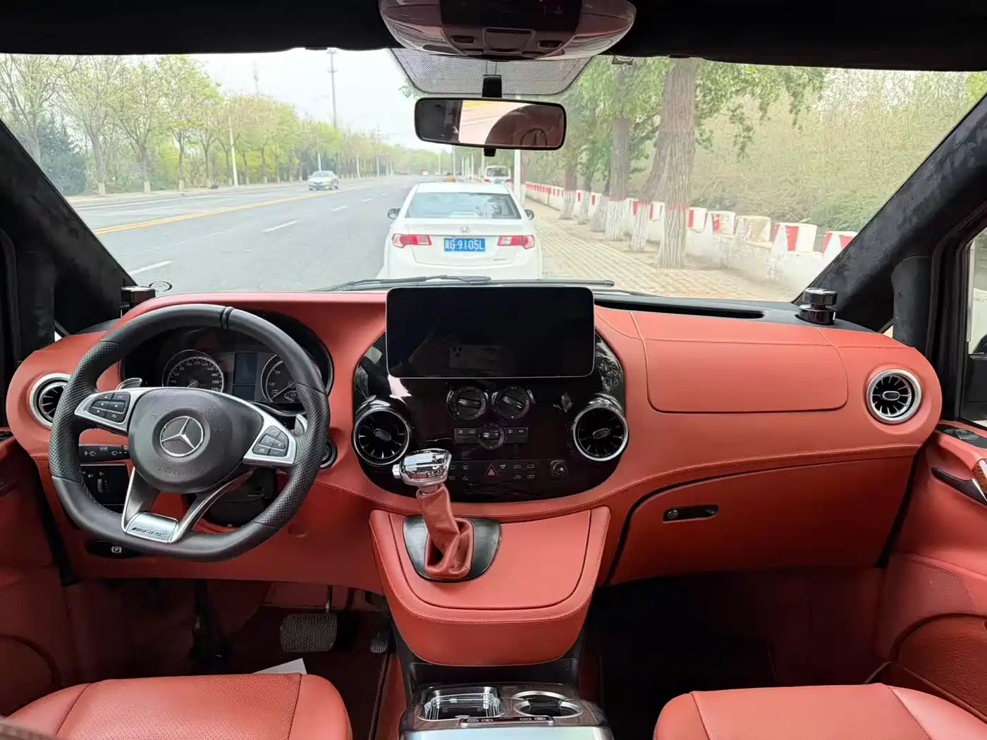 Mercedes-Benz Viano 2013 3.0L Comfort Edition фото 8