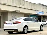 Фото 4 - Ford Mondeo