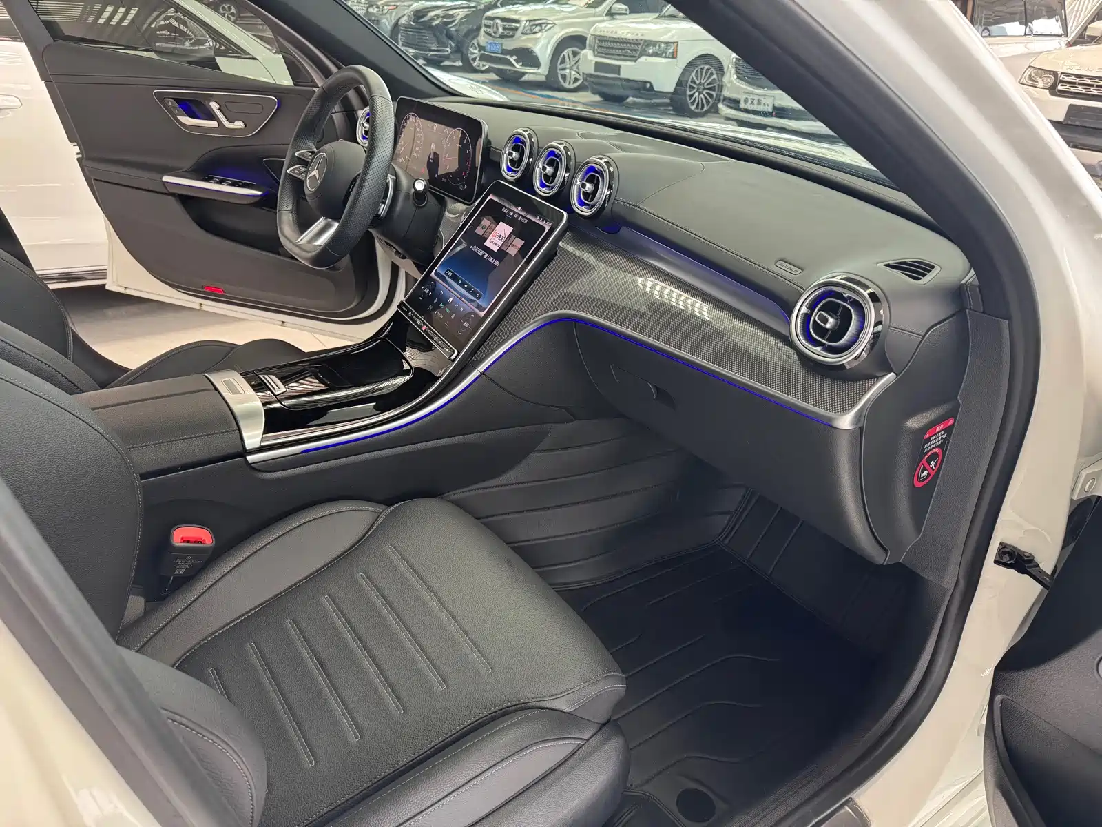 Фото 9 - Mercedes-Benz C-Class