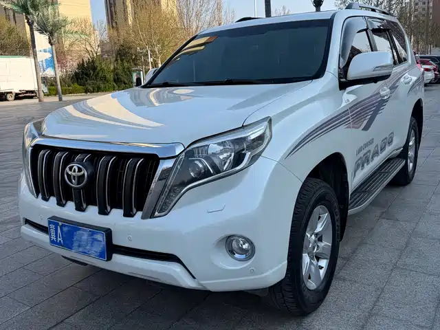 TOYOTA PRADO