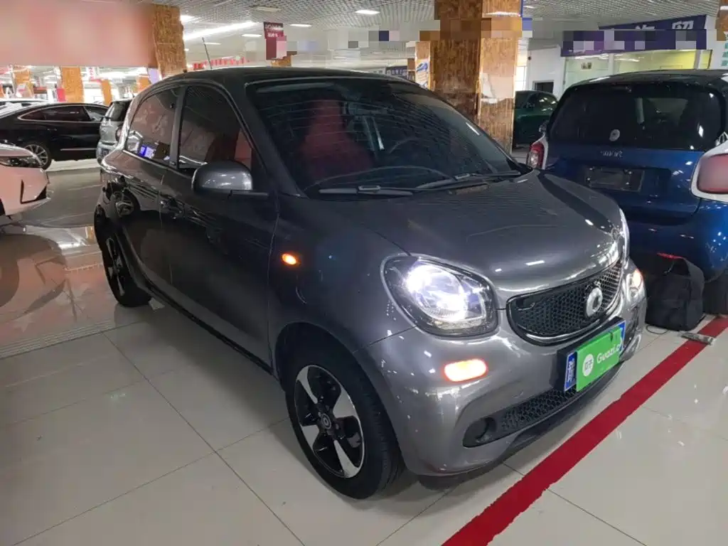 smart forfour 2018 2018 1.0L 52kW Passion Edition