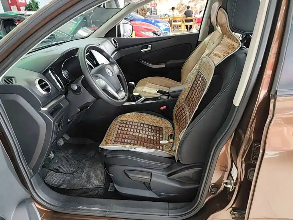 Venucia T70 2018 2016 1.6L Manual Rui Xing Edition