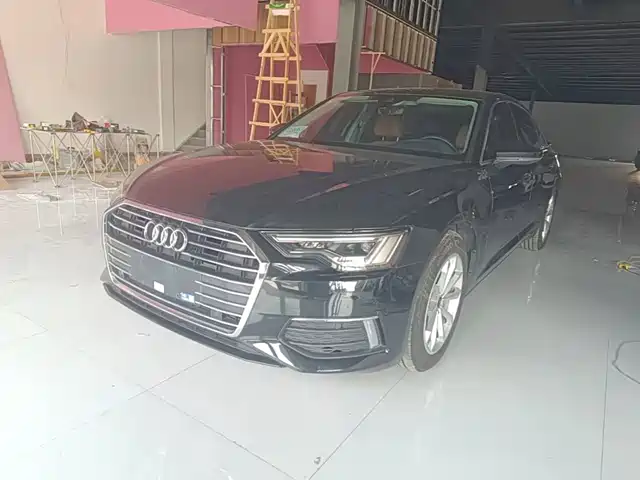 Audi A6L 40 TFSI, Люкс Элеганс