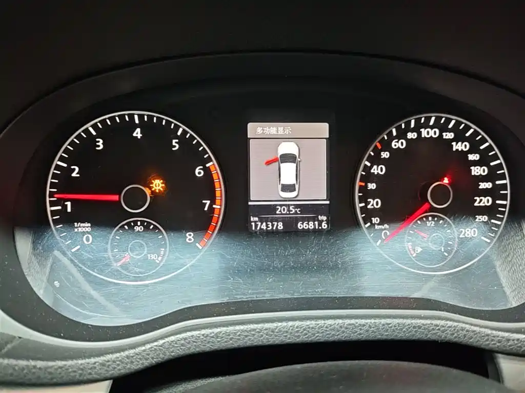 Volkswagen Passat 2014 1.8TSI DSG Executive Edition фото 12