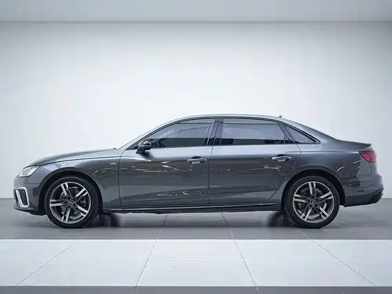 Audi A4L 2022 40 TFSI Luxury Dynamic фото 9