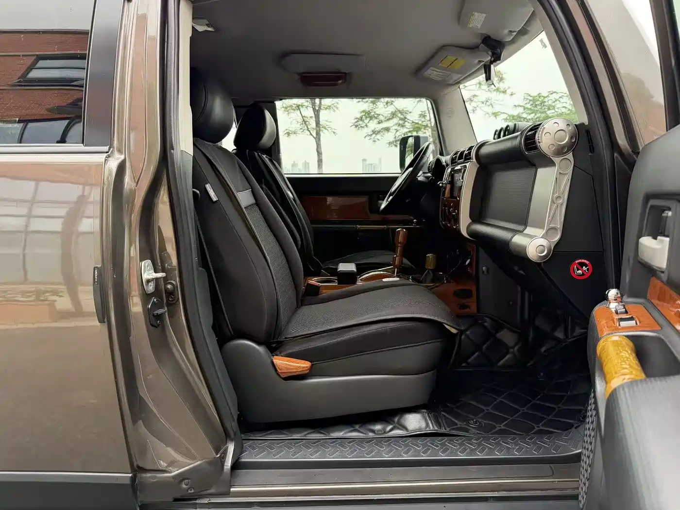 Toyota FJ Cruiser 2007 4.0L фото 16