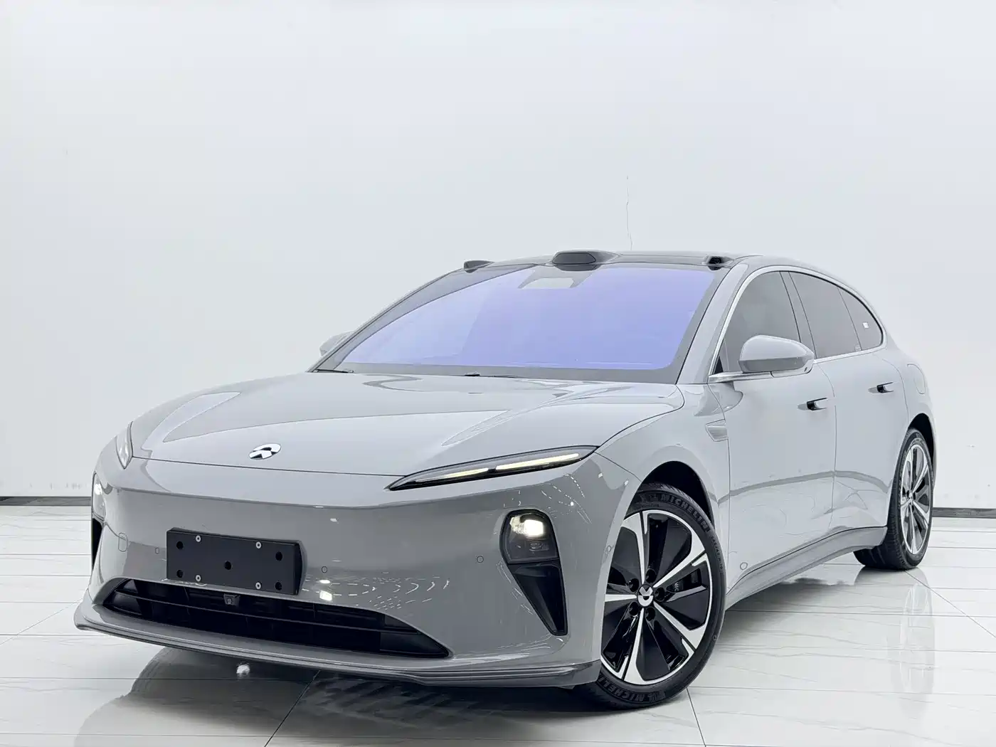 NIO NIO ET5T