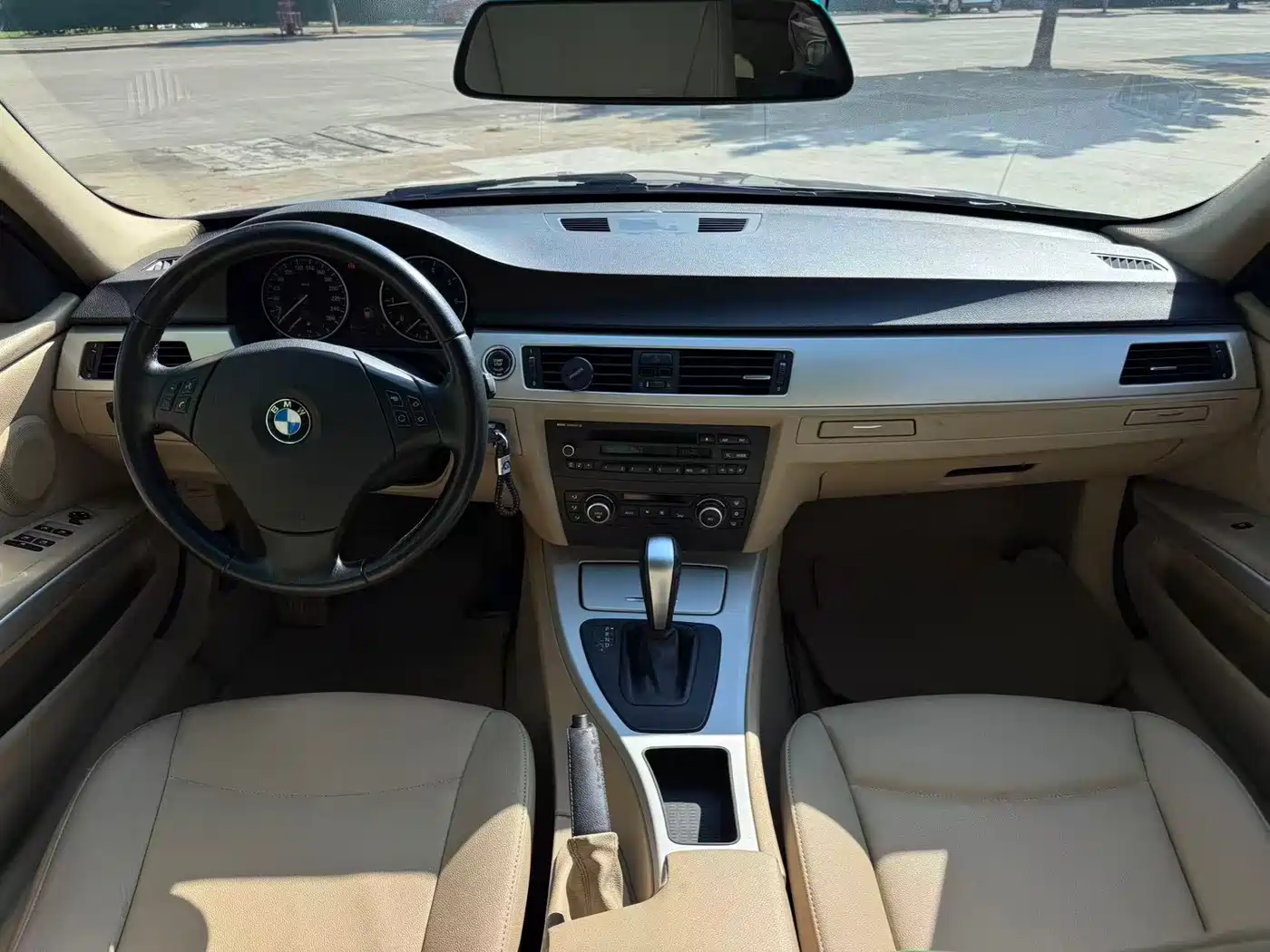 BMW 3 Series (Import) 2012 318i Leading фото 6
