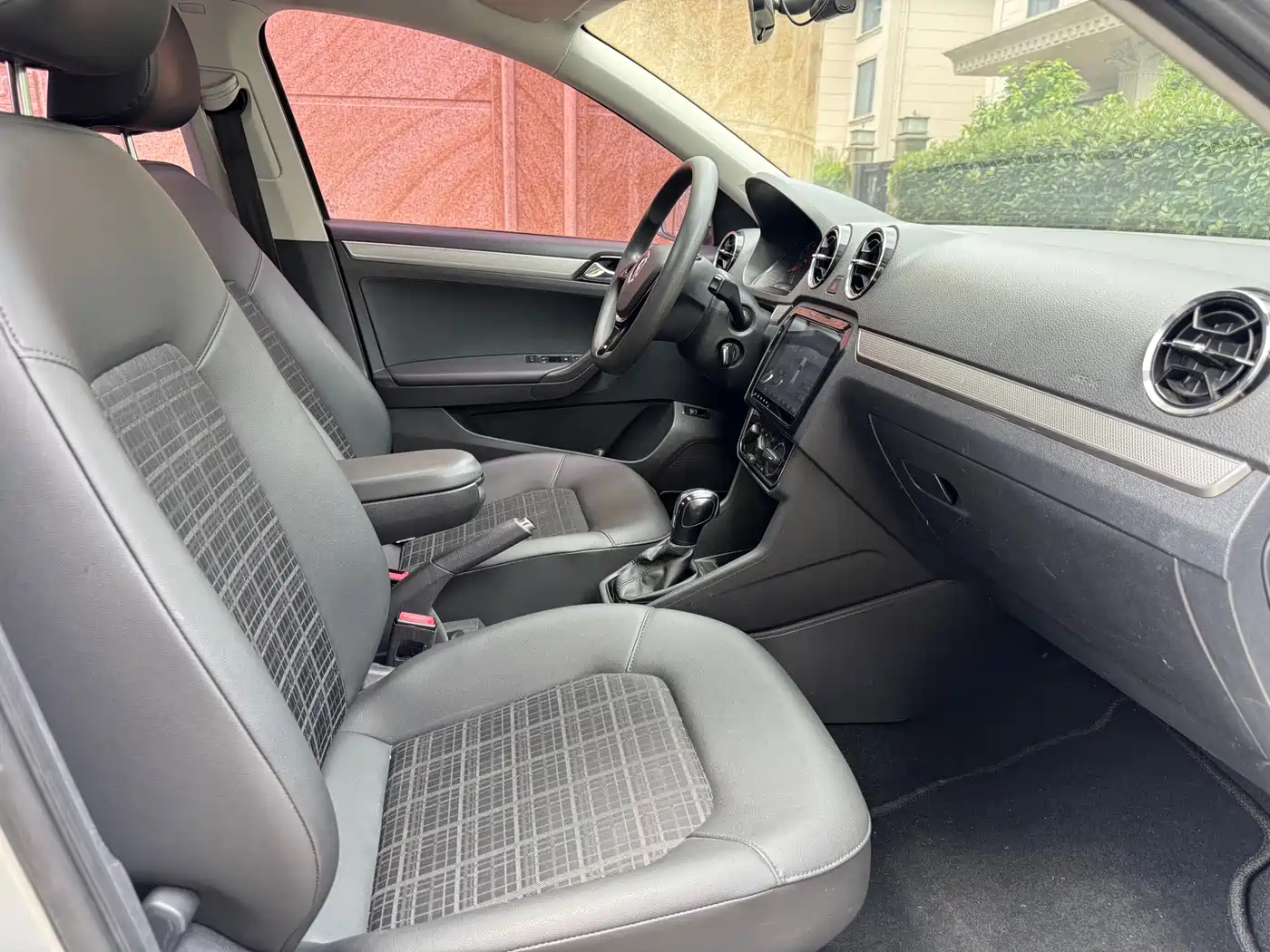 Volkswagen Jetta 2017 1.5L Automatic Comfort фото 7