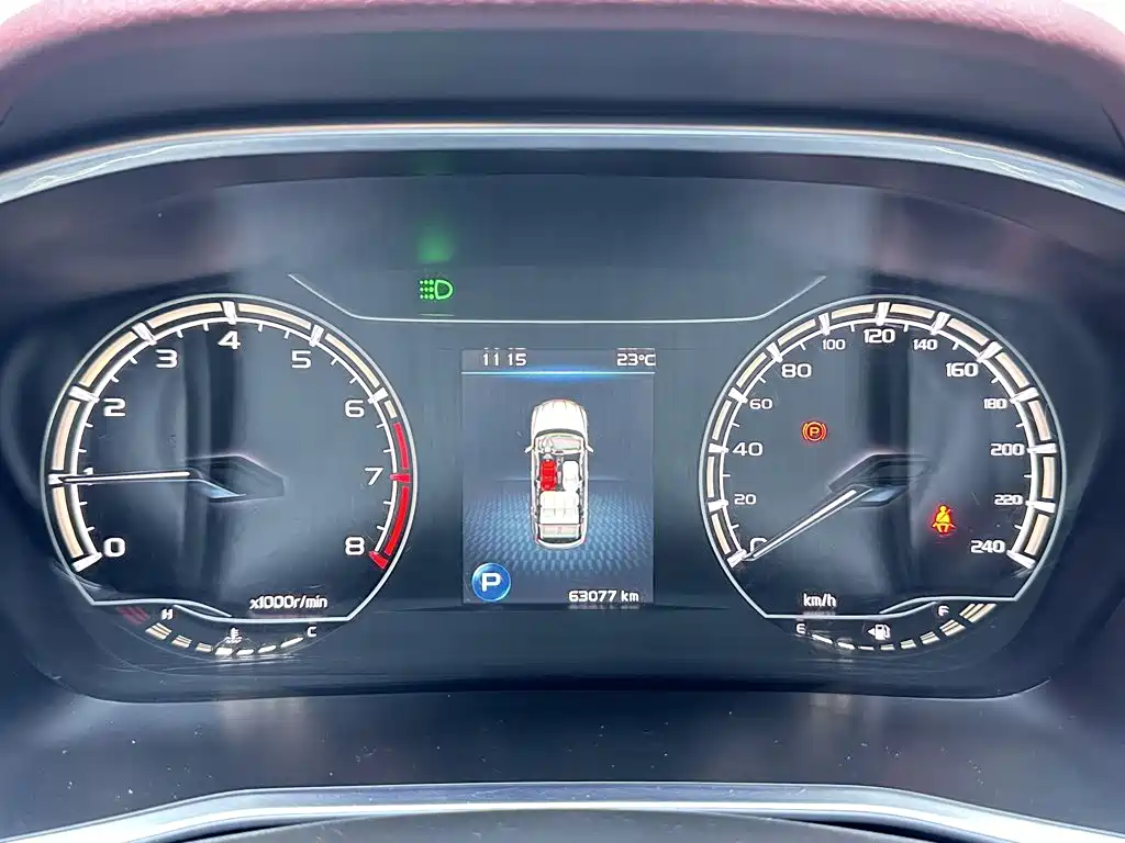 Фото 4 - Geely Coolray