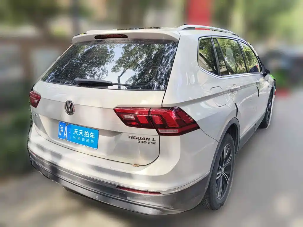 Фото 2 - Volkswagen Tiguan L
