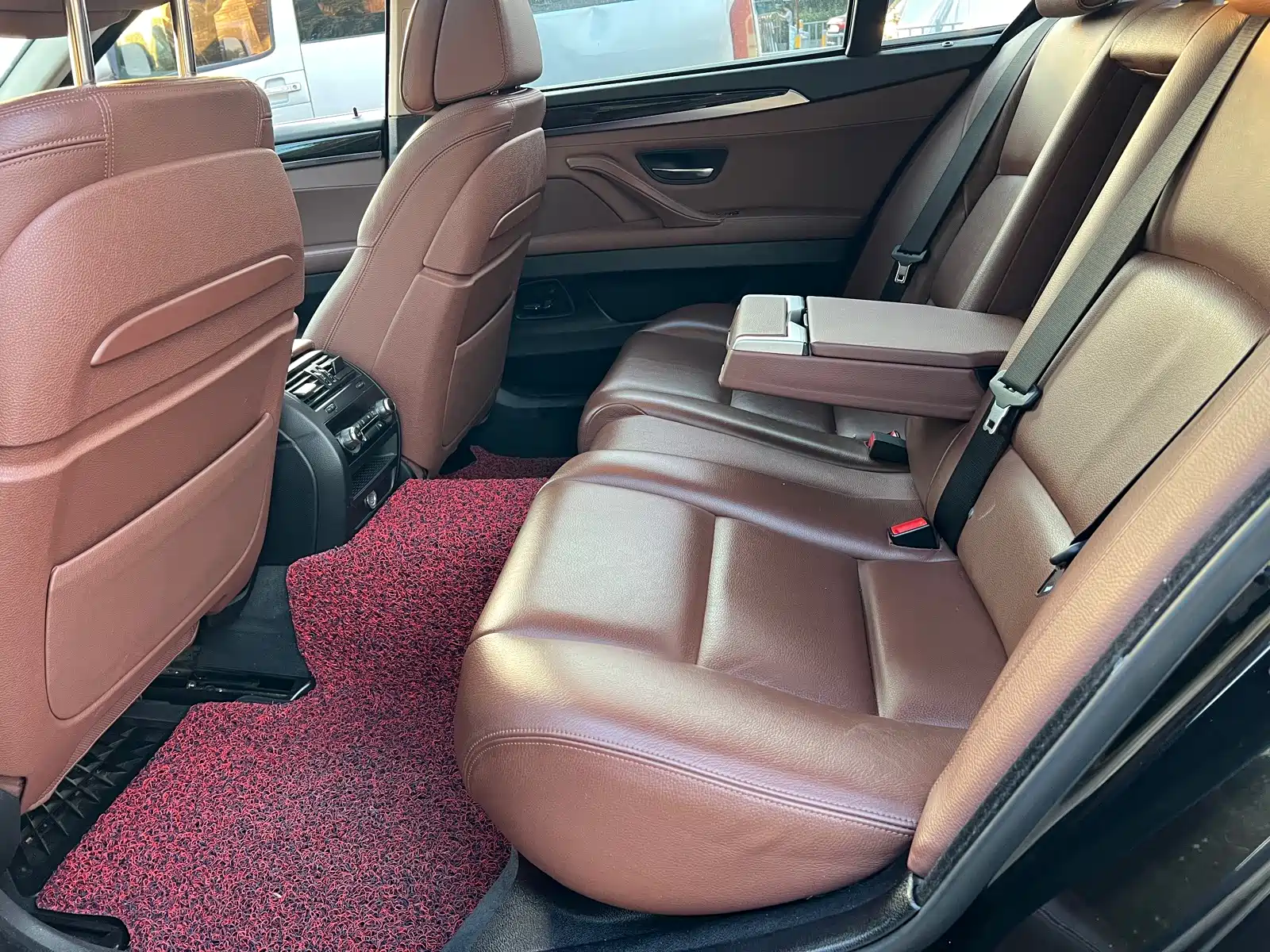 Фото 10 - BMW 5 Series