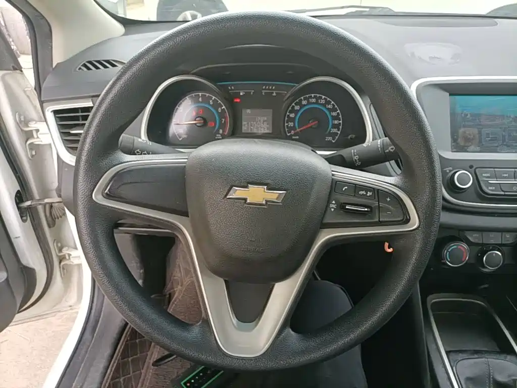 Photo 11 - Chevrolet Cavalier