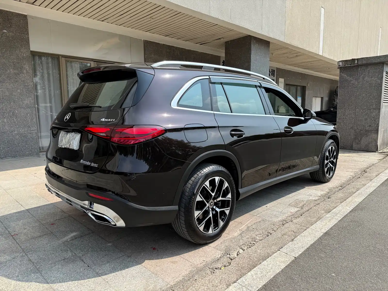Фото 8 - Mercedes-Benz GLC