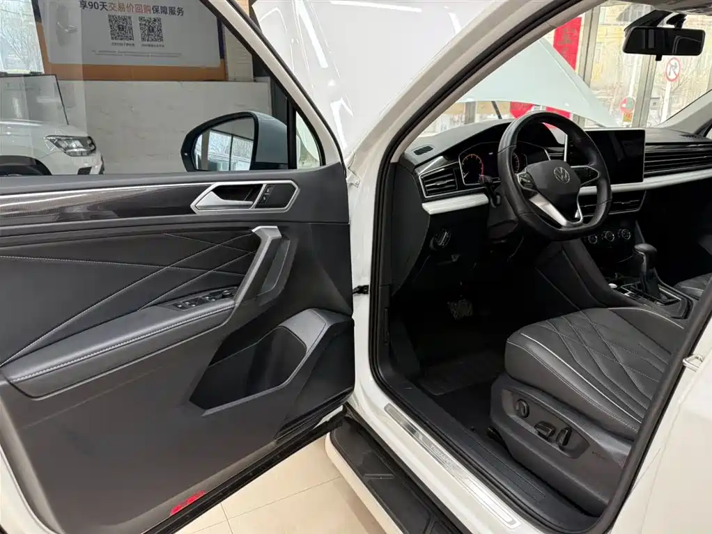Volkswagen Tiguan L 2023 280TSI 2WD Trend Limited Edition фото 8