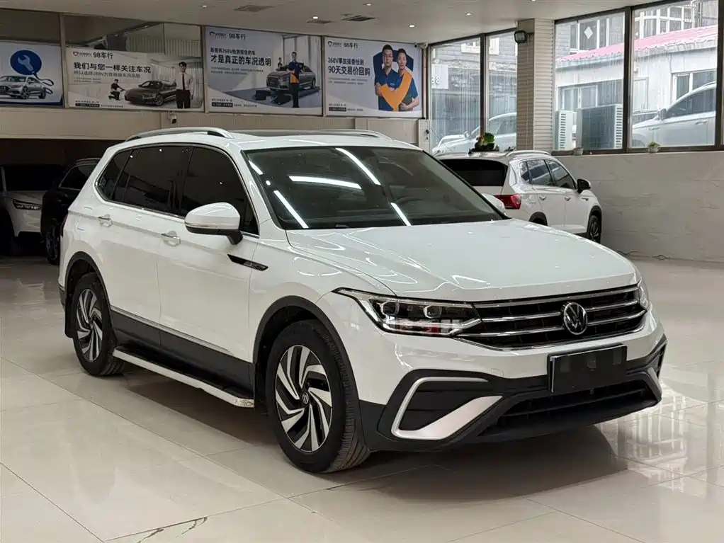 Volkswagen Tiguan L 2023 280TSI 2WD Trend Limited Edition фото 3