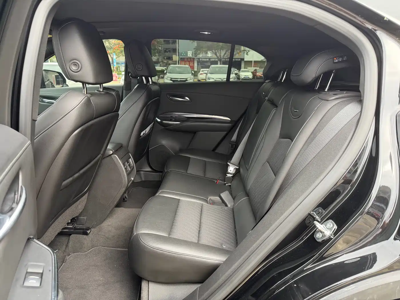 Cadillac XT4 2022 28T FWD Style фото 5