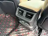 Фото 8 - Lexus ES