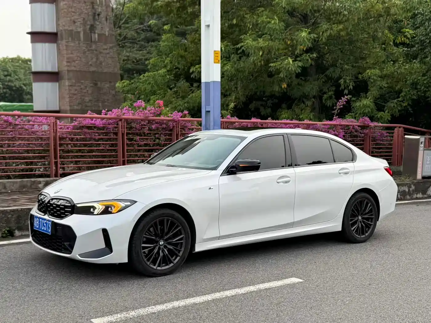 Фото 1 - BMW 3 Series