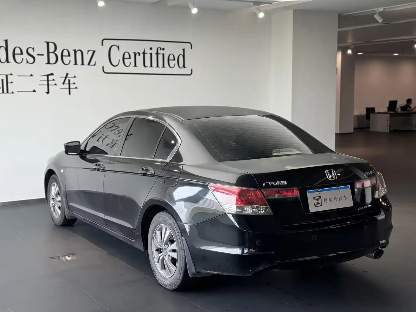 Фото 25 - Honda Accord