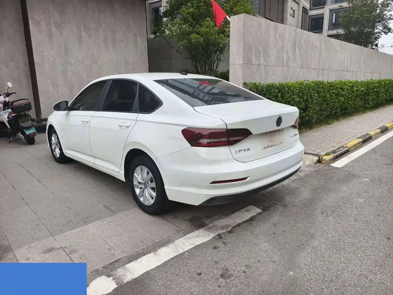 Photo 7 - Volkswagen Lavida