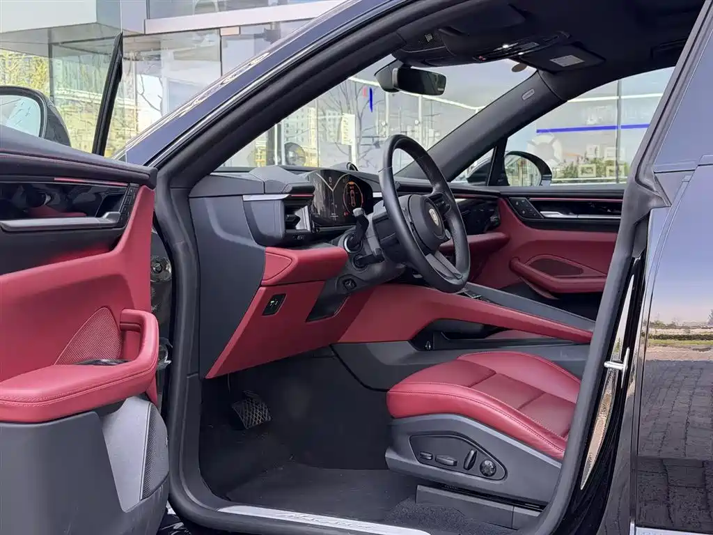 Porsche Macan EV 2025 2024 Macan 4
